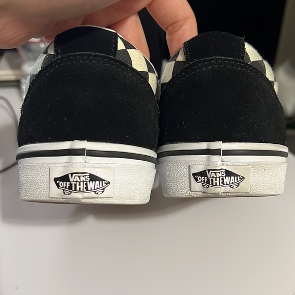 Vans - Picture 4 of 6